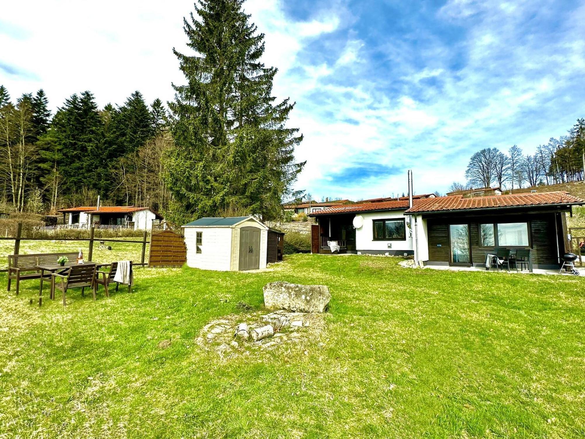 Schöfweg Gemuetliches Alpenblick Berg-Bungalow + Grosser Garten + Netflix! מראה חיצוני תמונה