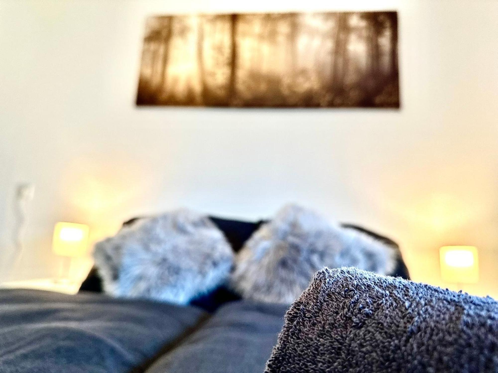 Schöfweg Gemuetliches Alpenblick Berg-Bungalow + Grosser Garten + Netflix! מראה חיצוני תמונה
